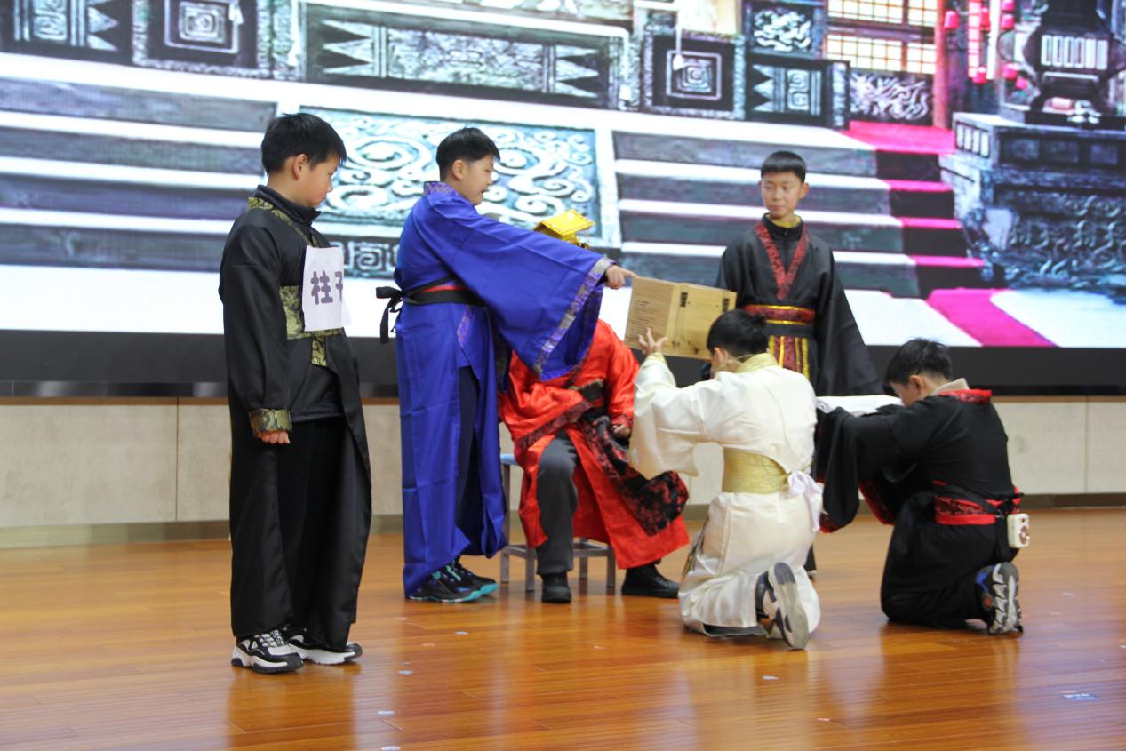 20240108-1篇品语言之精华  演故事之魅力_html_m4f884b5a.jpg