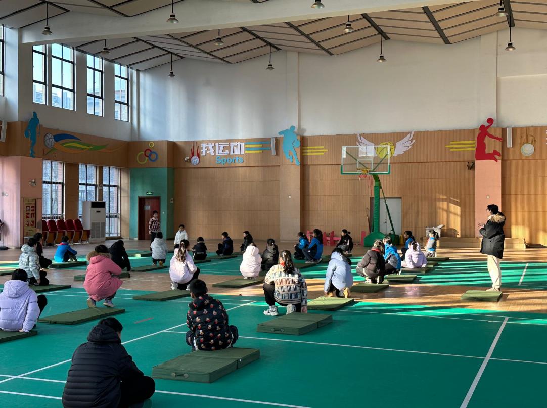 20231228体适能融入日常体育课堂的教学研究—南京市晓庄小学体育组校本研修活动（2）_html_6de40a4.jpg