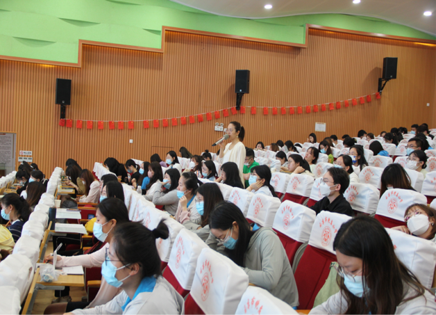 2021年栖霞区新教师入职培训小记（晓庄小学）新闻稿 (1)_html_m2827d132.png