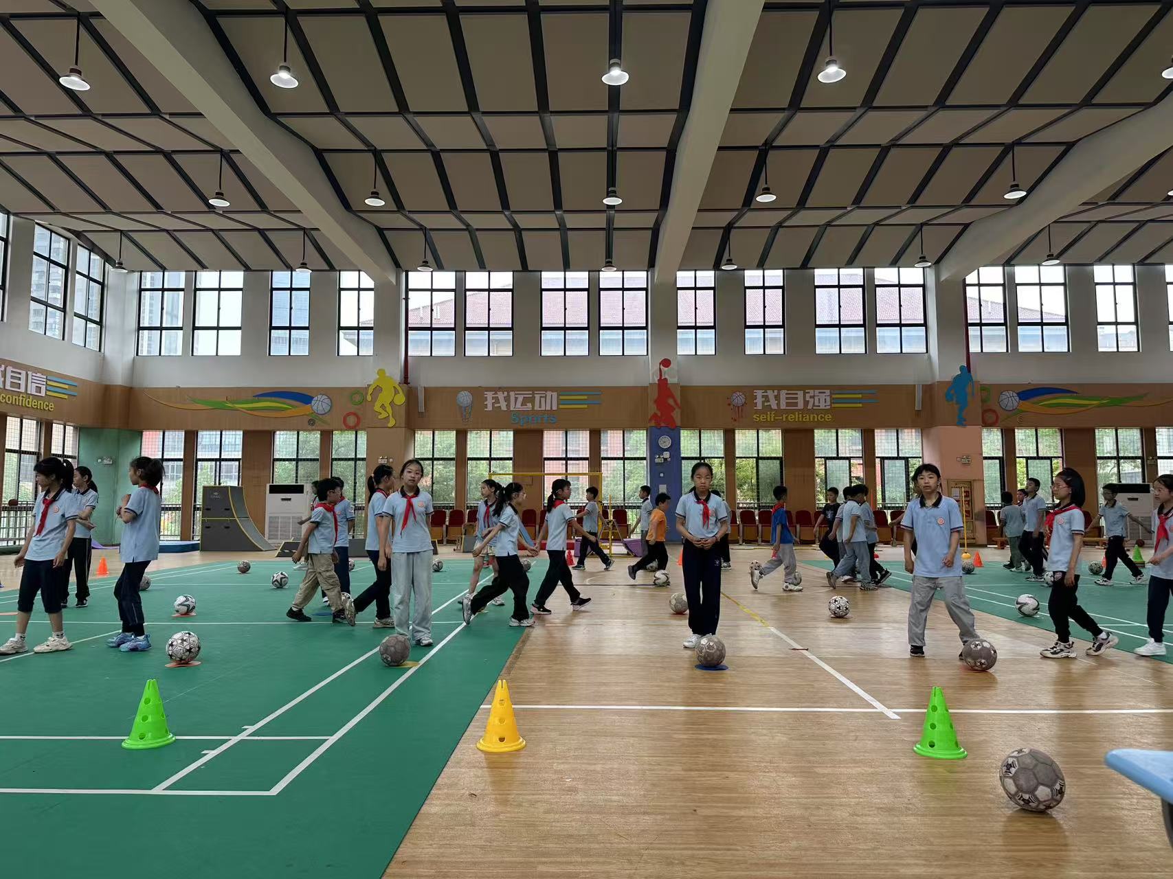 20250523教研活动报道：聚焦基础体适能 探索操控性内容教学样态_html_285b8469.jpg