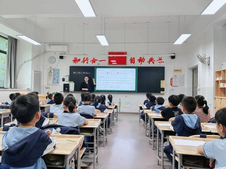 朱琳组内课新闻稿_html_583c0410.jpg