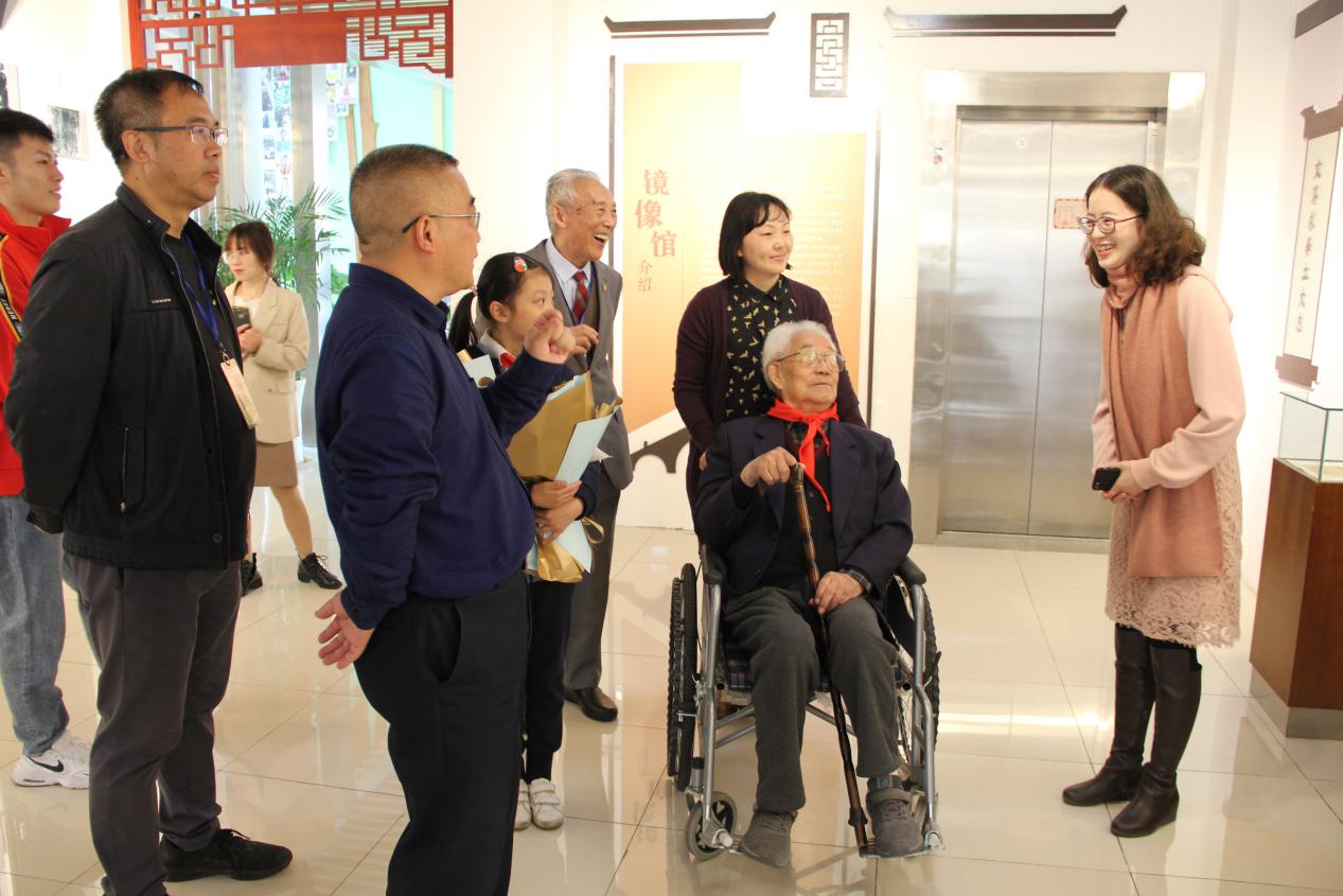 201027晓庄小学首届教导主任陈波老师来校交流访问_html_m4d502da5.jpg