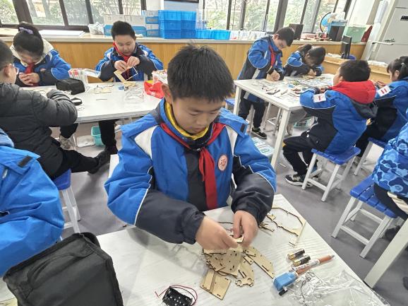 南京市模型竞赛新闻稿_html_m669e55fa.jpg