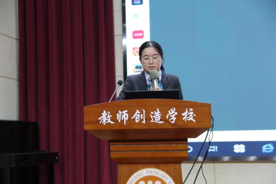 一年级家长会新闻稿_html_859afe8.jpg