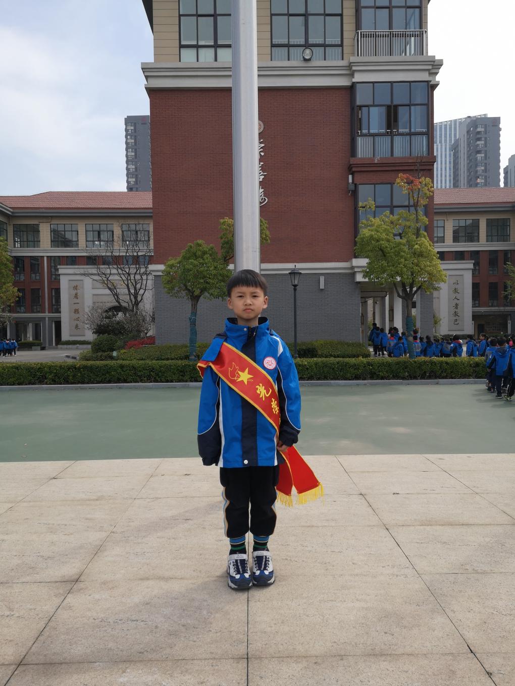 第八周 晨会新闻稿_html_48e9c709.jpg
