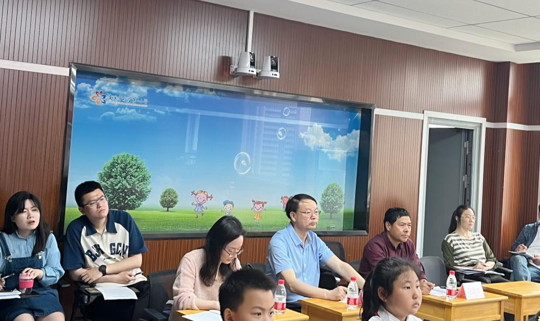 聚焦评价理念  落实数学课堂_html_7e341c9c.png