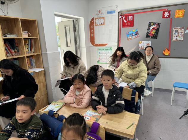 20241209聚焦简约课堂 优化学习方式——记南京市晓庄小学低语组校本研修活动（六）_html_40b9f80b.jpg
