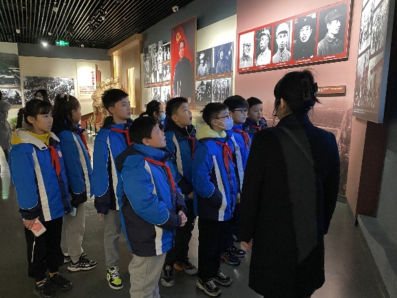 20240207   12.追寻红色足迹 树立远大理想_html_m3a598f88.jpg
