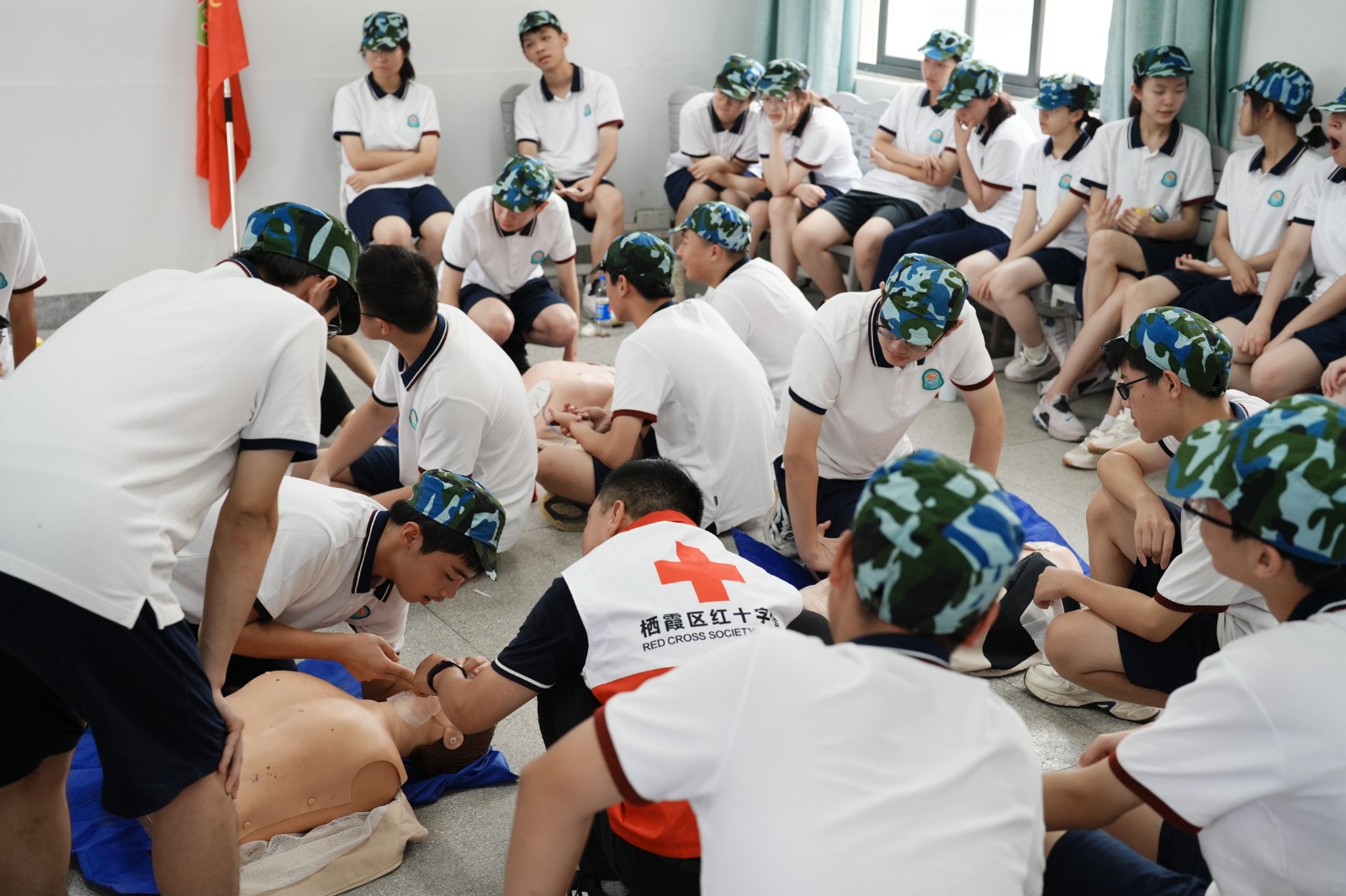 红十字救护6.JPG