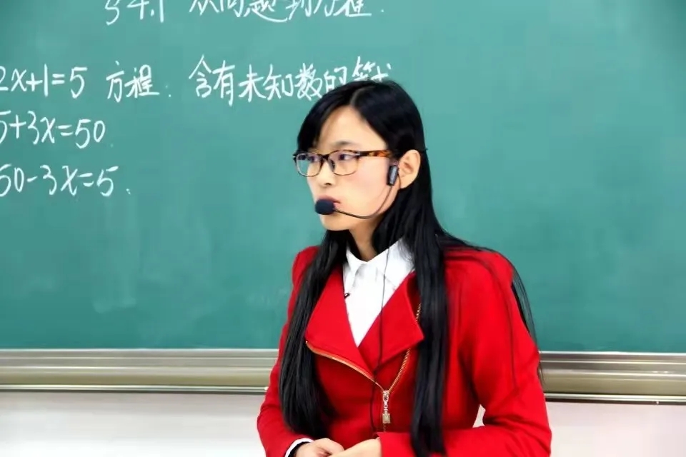 4.11 爱与被爱——记我校优秀教师查敏_html_6458a10f.jpg
