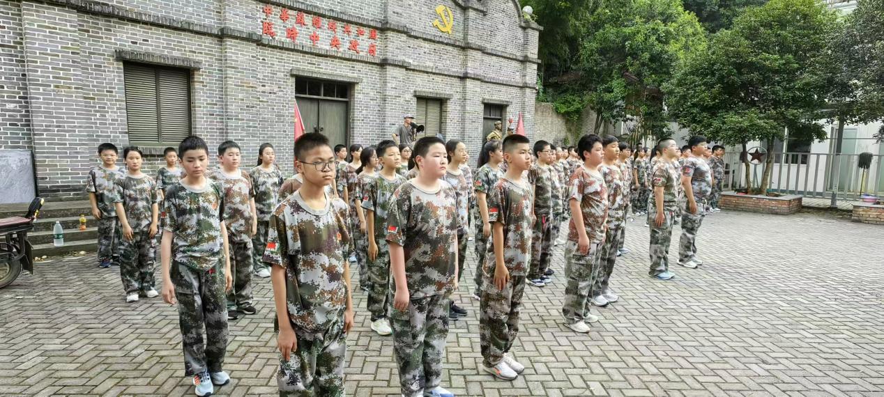 开营仪式报道_html_m563104f.jpg