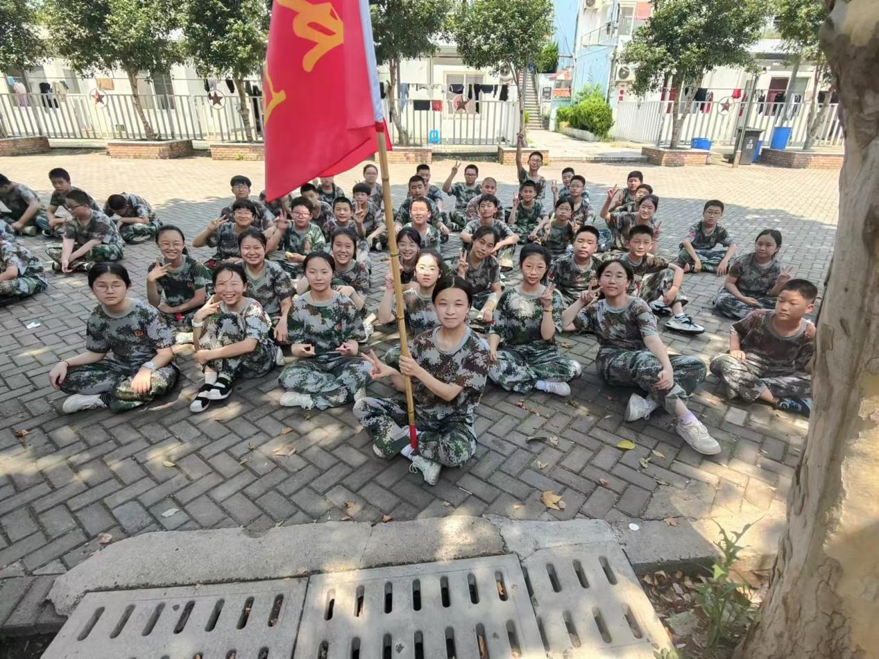 结营仪式报道_html_m2281adb1.jpg