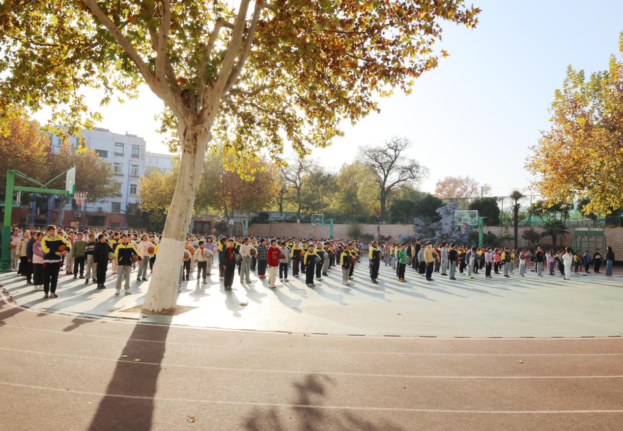 2025.11.27两地教育同仁来访 共话育人初心_html_25dd616.jpg