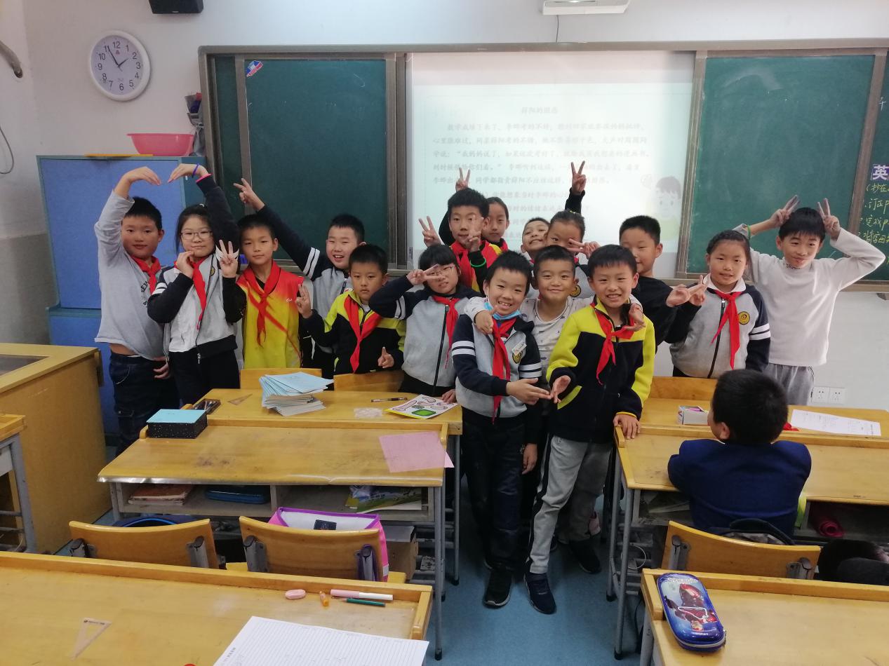 三（3）班级新闻_html_m76a7ffc5.jpg