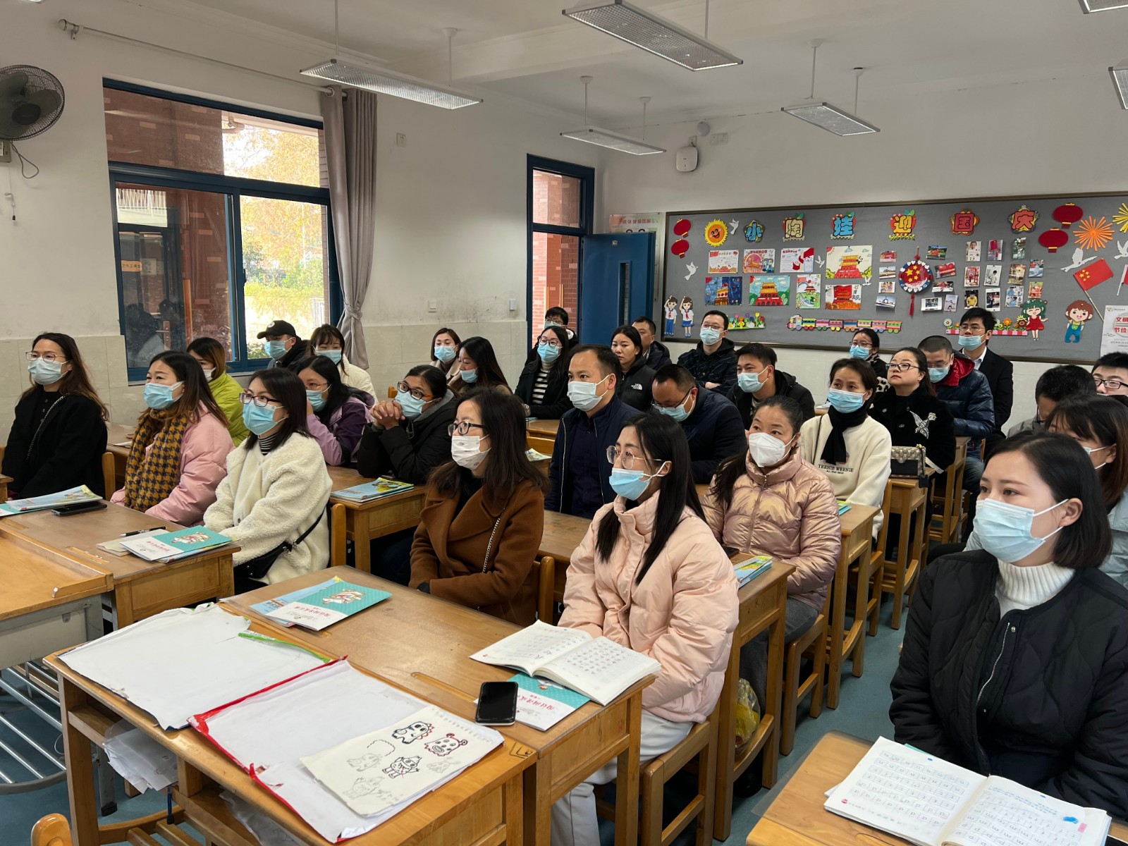 家长们.JPG