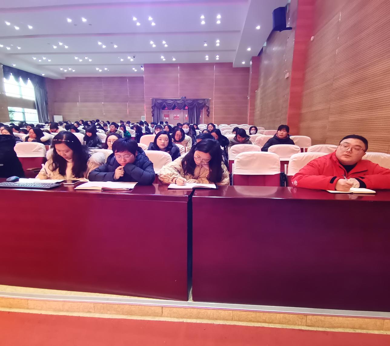 师德师风新闻稿2022.2_html_2ef6e912.jpg