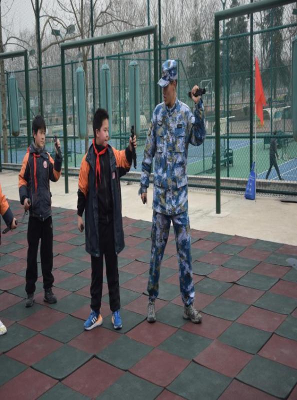 童心系国防 共筑强国梦_html_m49a6b380.jpg