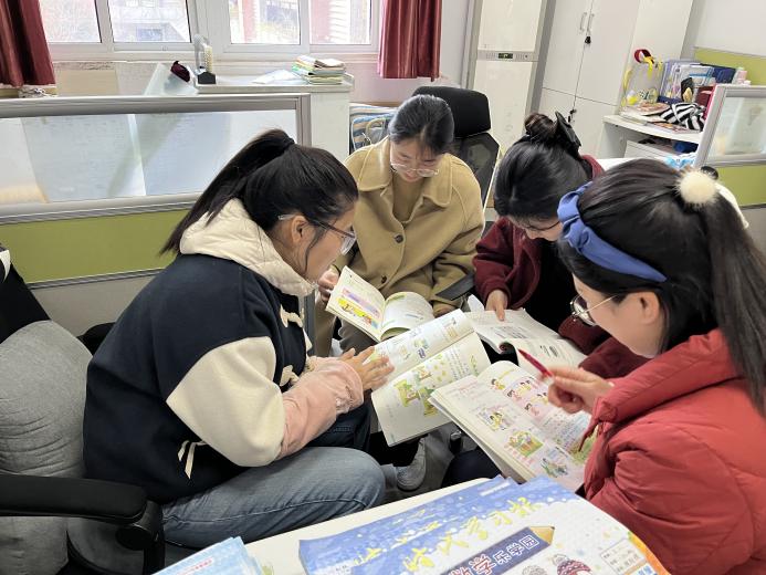 【丁香汉声·教学】丁小数学组备课活动侧记_html_23d60fcf.jpg