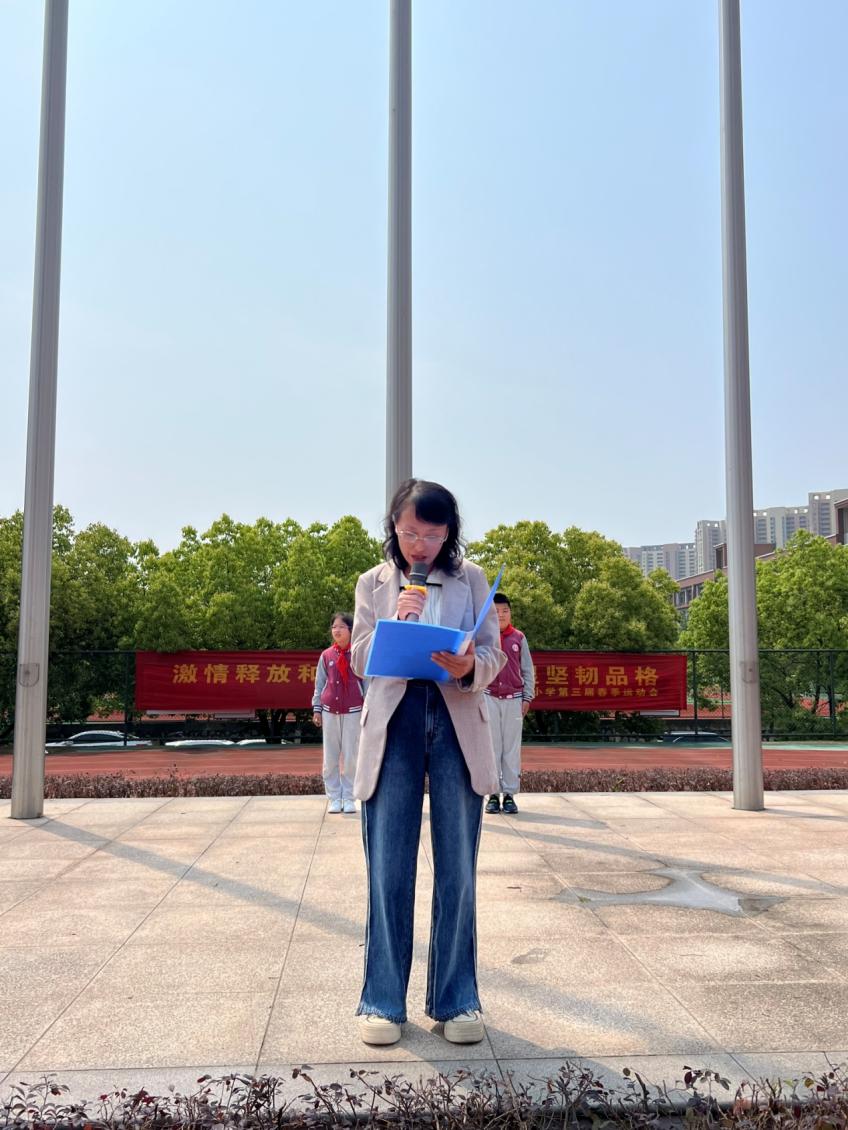【丁香汉声·学生成长营】法治护航 健康成长_html_m16a2e53.jpg