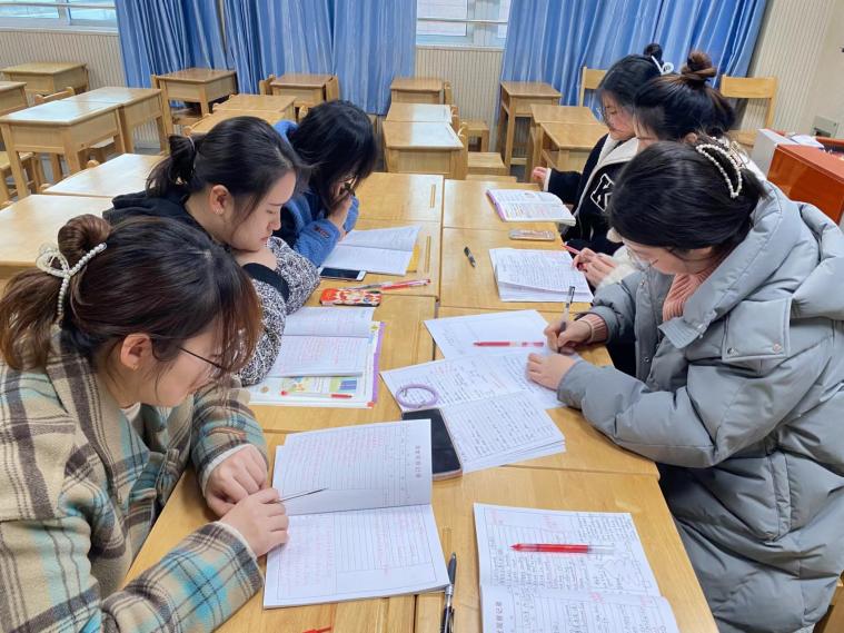 【丁香汉声·教学】“英”为热爱 “研”续精彩_html_mae27c99.jpg