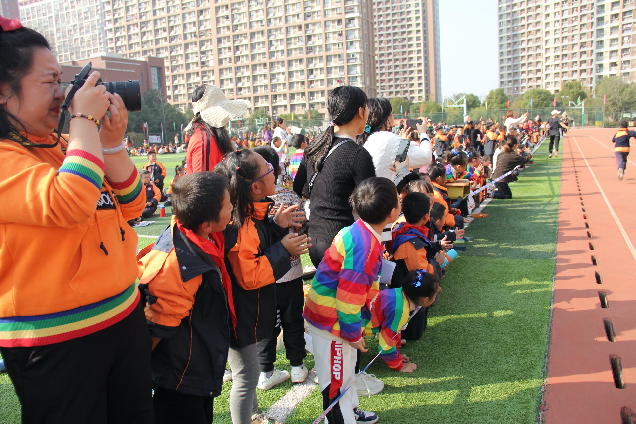 【丁香汉声】丁香少年心向党 团结奋进筑梦想_html_m59214ab.jpg