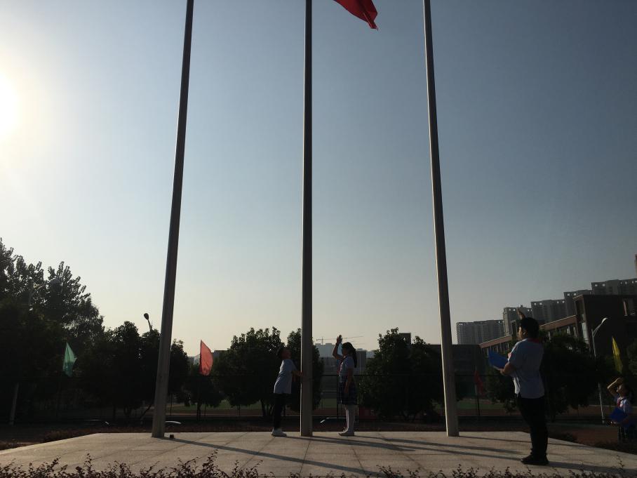 第五周升旗仪式报道_html_m2e4b6c4a.jpg