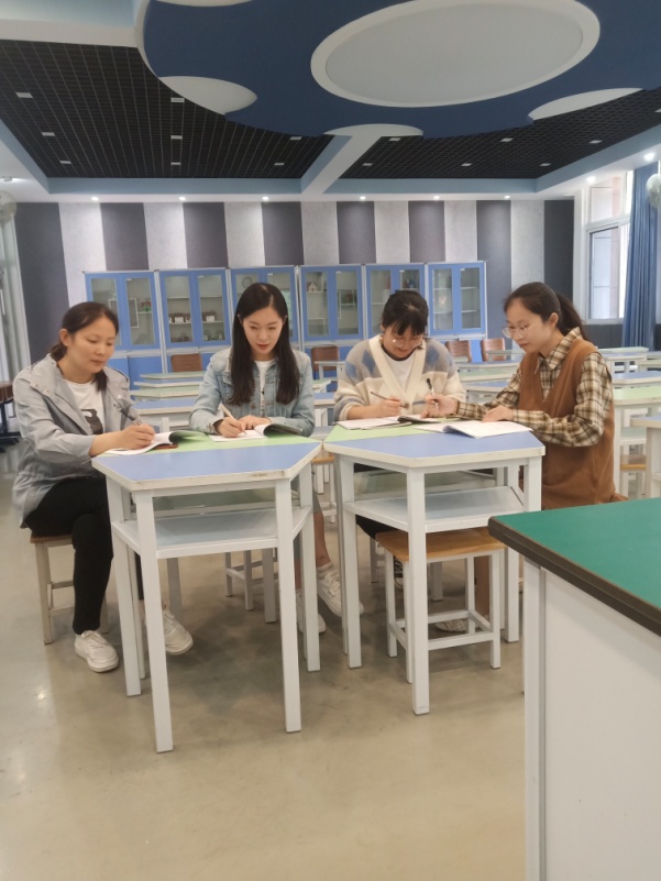 10.9科学约课报导_html_ad8d05a.jpg