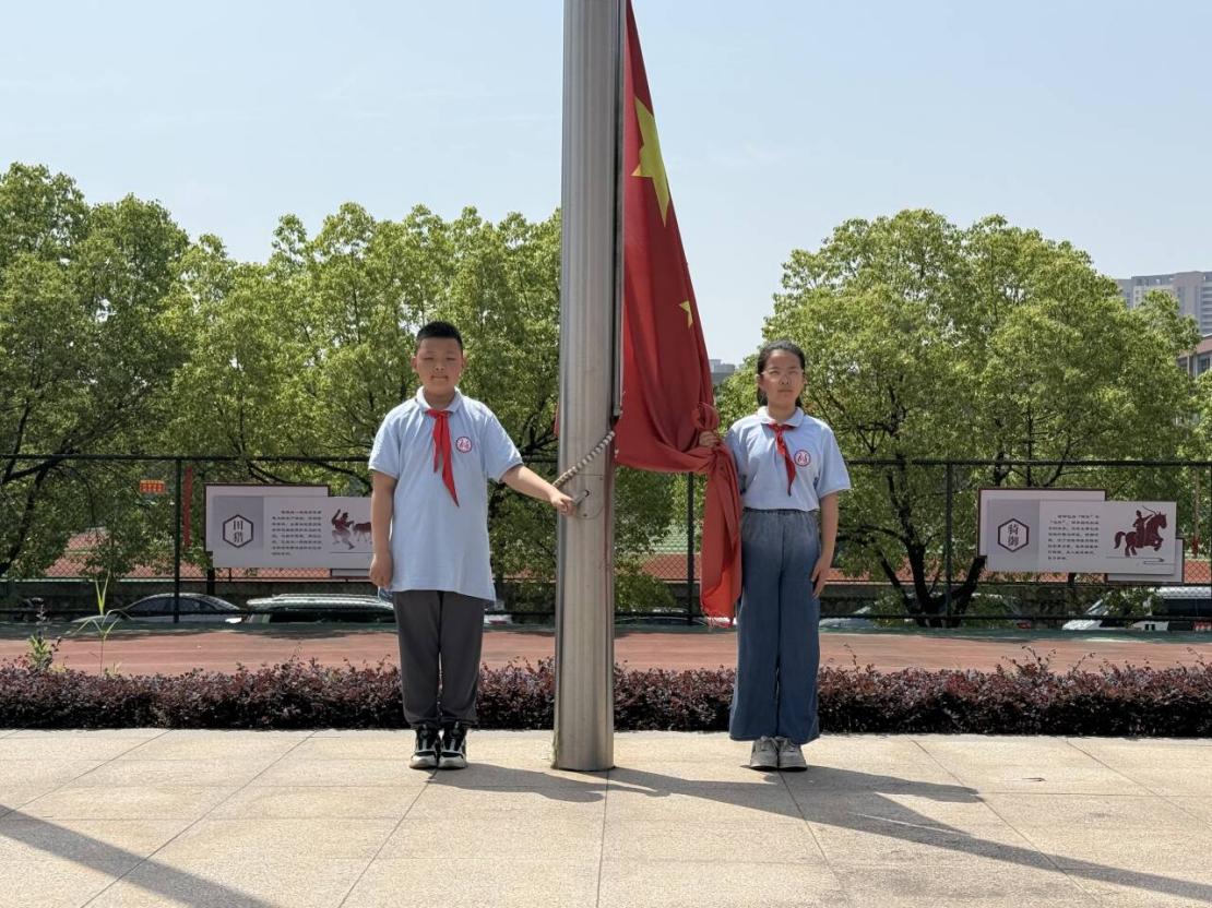 【丁香汉声·学生成长营】心动力，乐成长_html_m507338ea.jpg