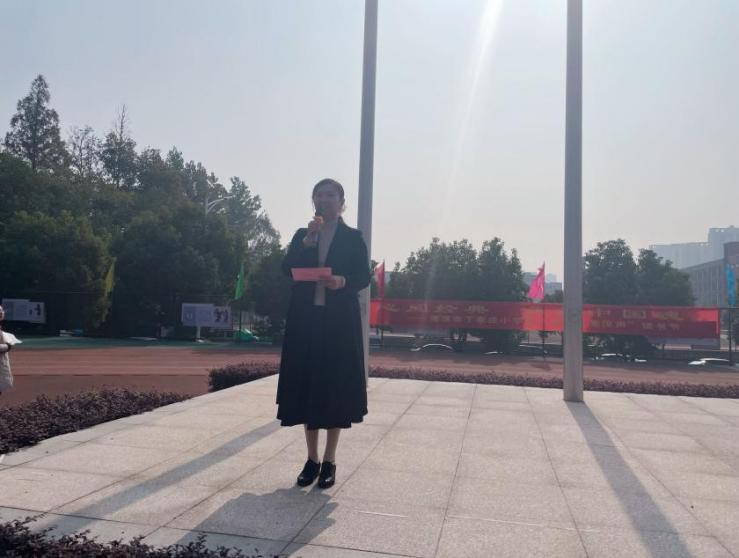 教师书法大赛颁奖报道_html_m5530ee9b.jpg