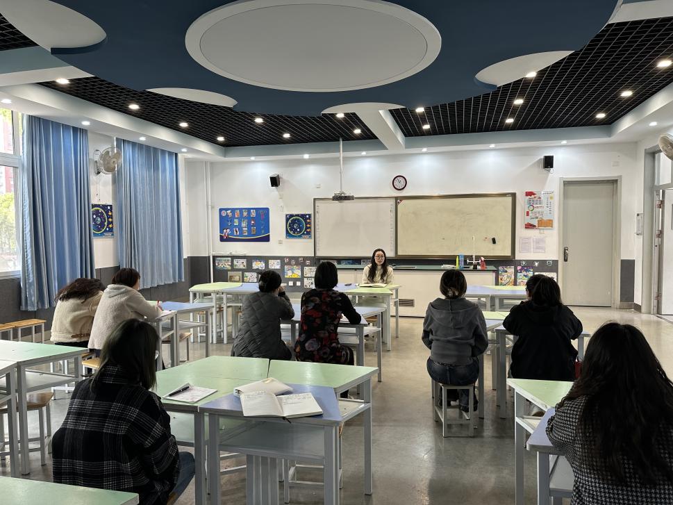 级部报道_html_m313d848d.jpg