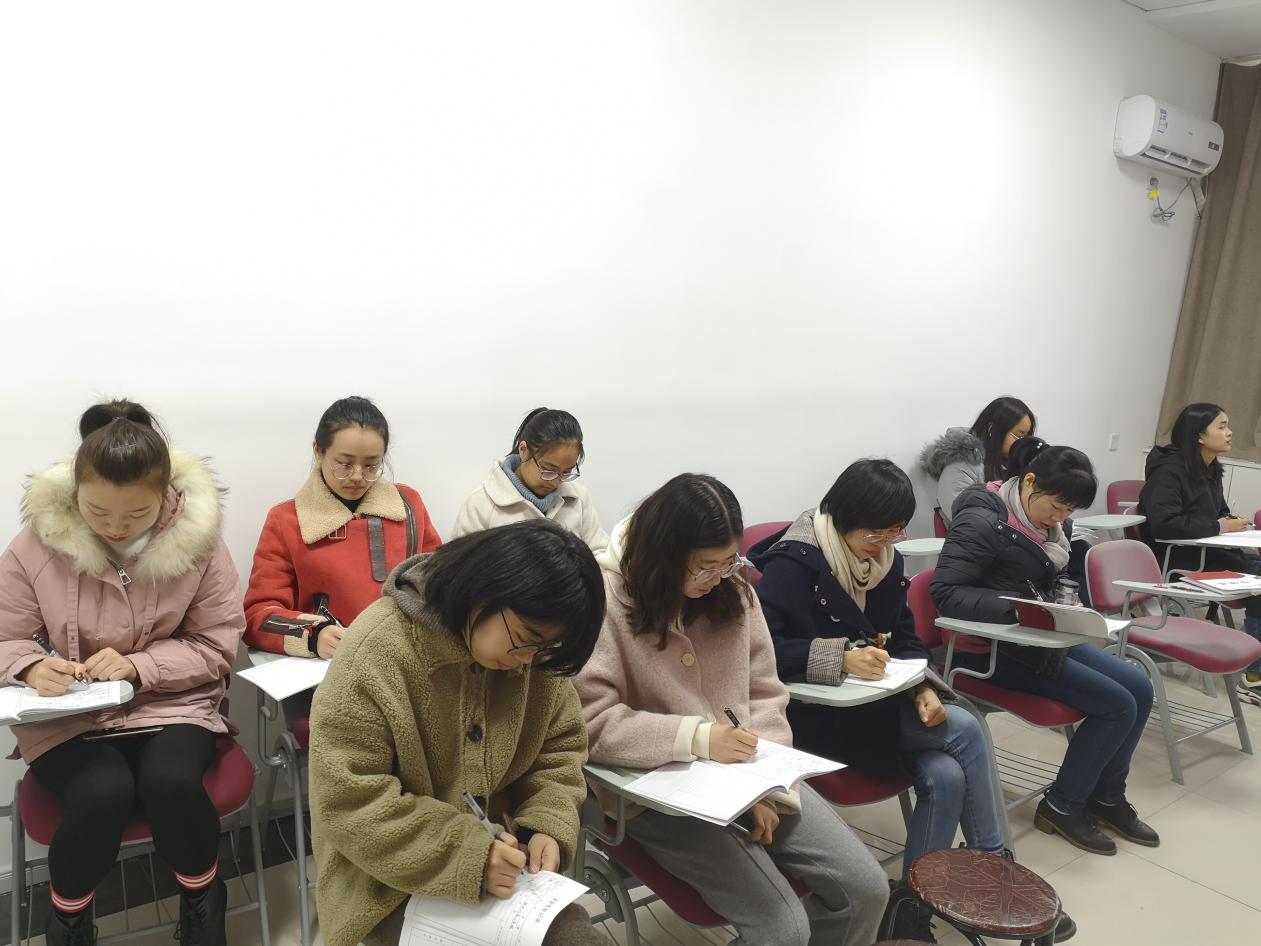 六数教研报道_html_3a11a722.jpg