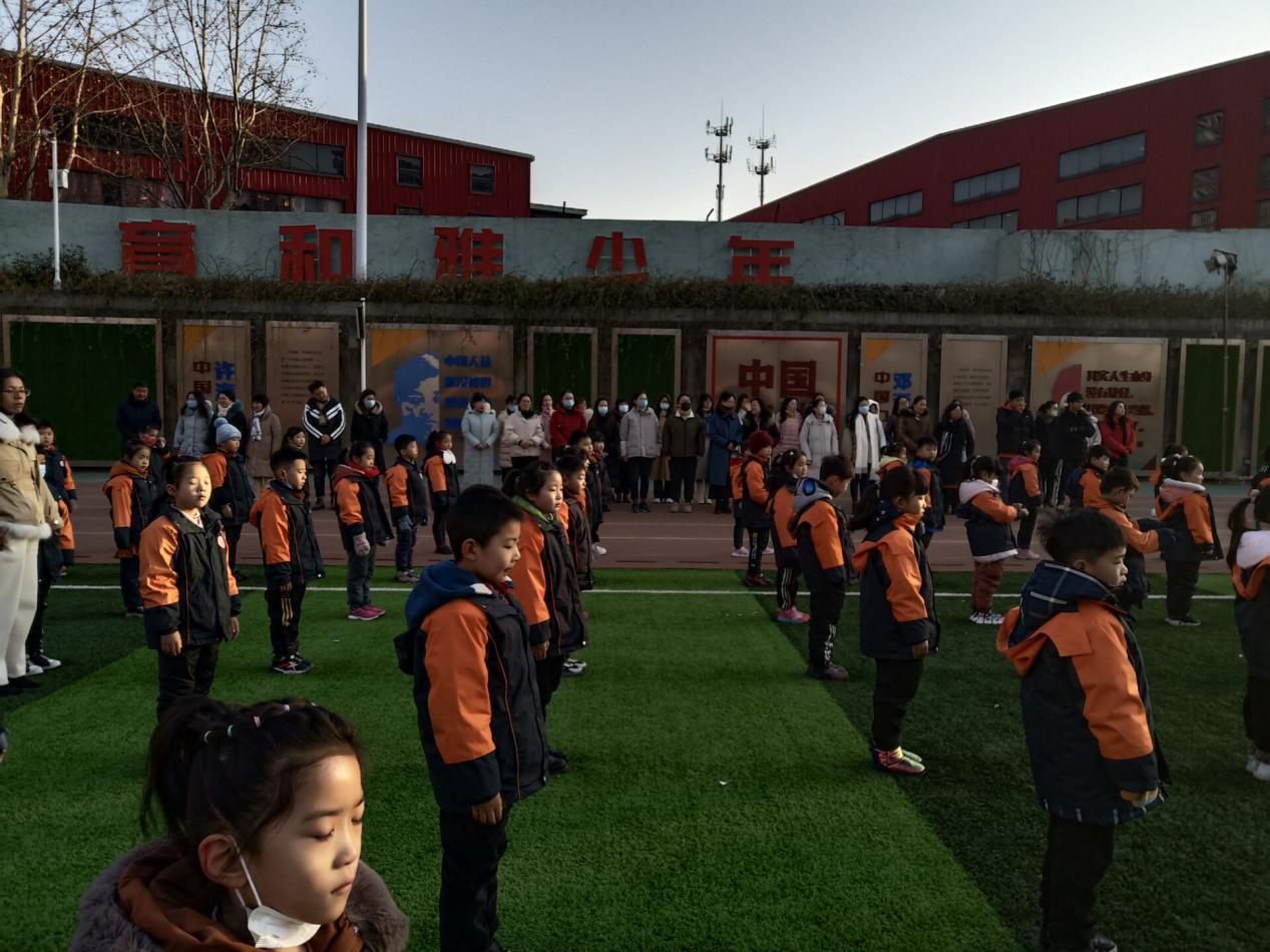 第21周升旗仪式报道_html_m6ffffaef.jpg