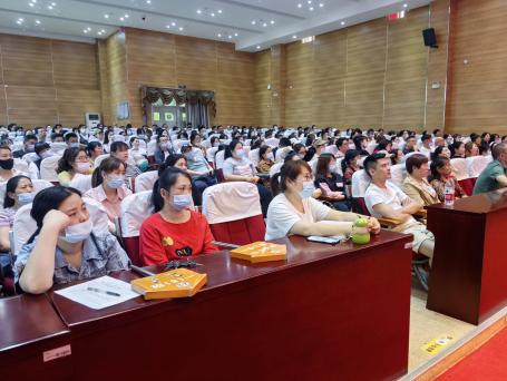 居加一-【丁香汉声·家长成长营】不做“低头族”，培养好习惯——丁小一年级家长学堂活动2023.5.15_html_m78647342.jpg