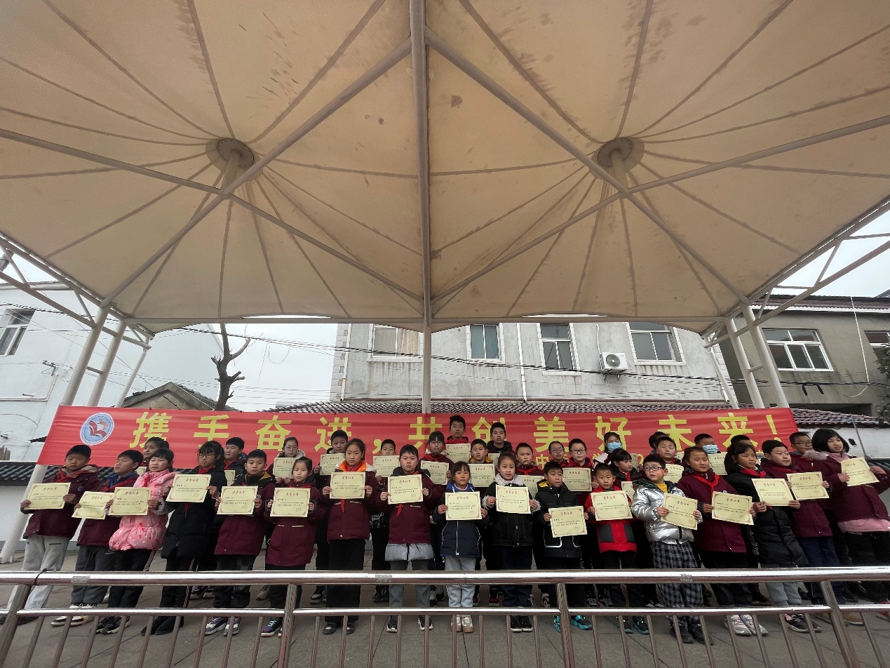 馨惠中小_html_64961003.jpg