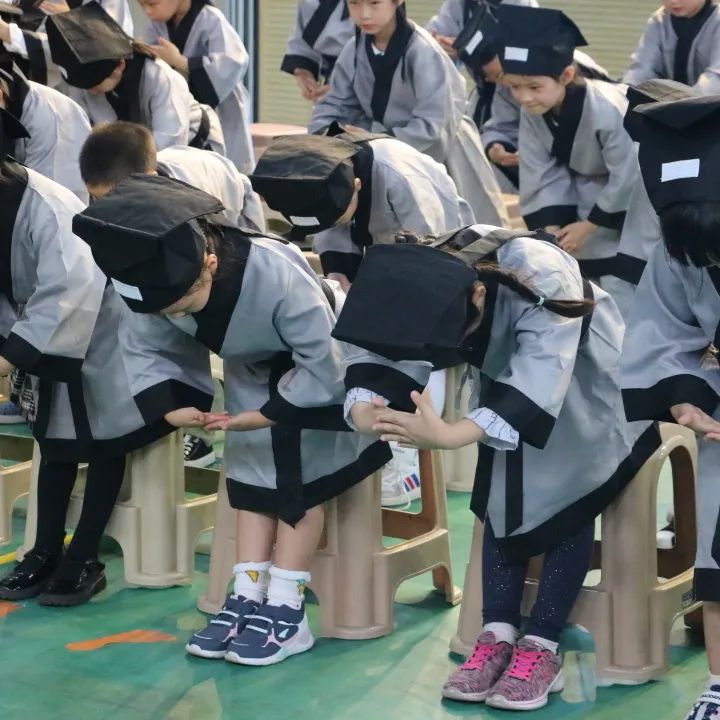 入学仪式_html_4f604e94.jpg