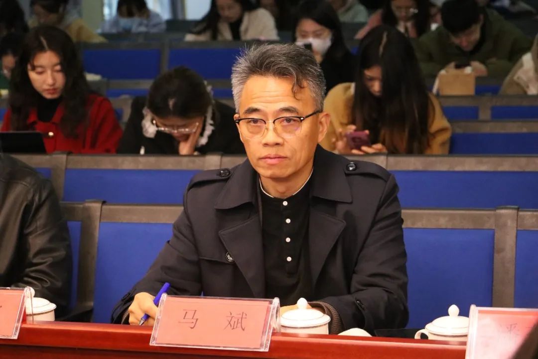 名家_html_1291098e.jpg