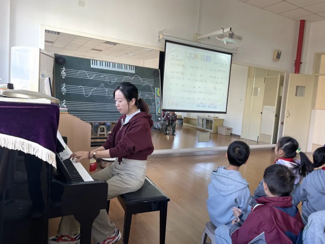 音乐2_html_m3c6101d6.jpg