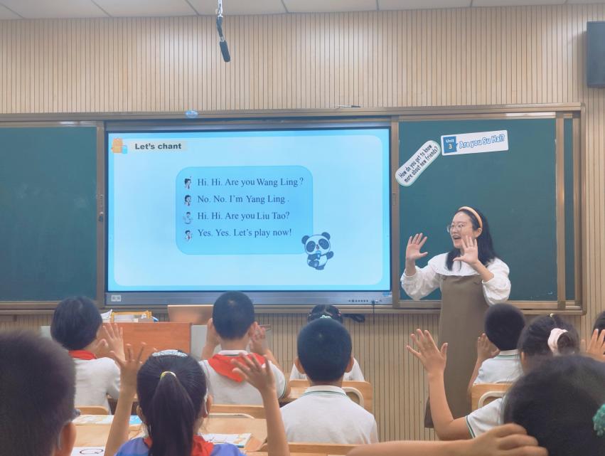 知异课堂新闻稿_html_meb037a9.jpg