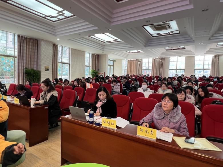 【汪元贵名师工作室】幼小科学衔接 支持儿童学习_html_2a15cfa0.jpg