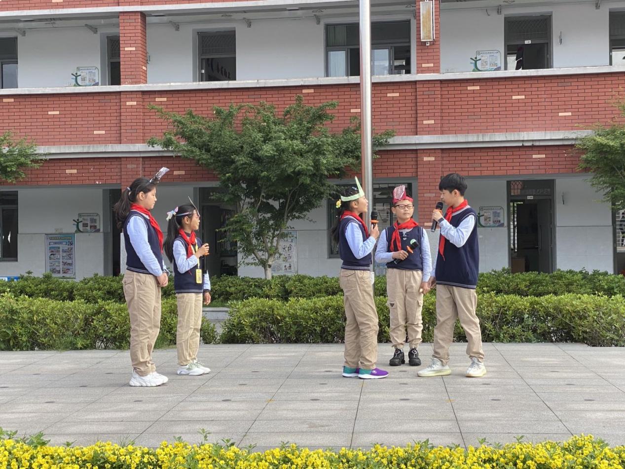 四3升旗仪式报道 关注健康,科学膳食_html_c7d33a6.jpg