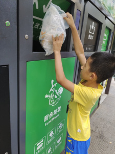 【星光摄小】坚持垃圾分类，争做星童少年——摄山星城小学（天佐路校区）垃圾分类实践活动