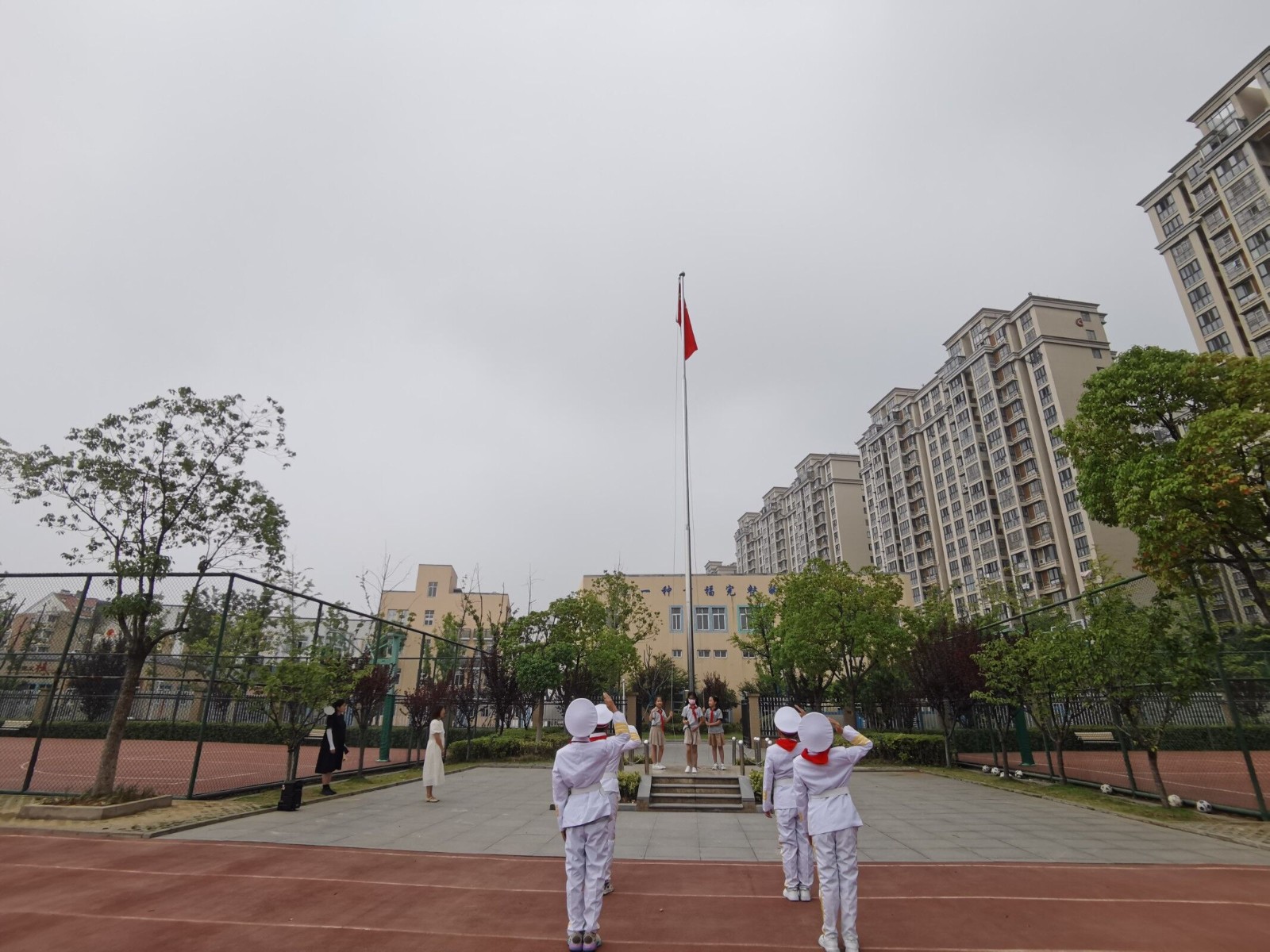 【星光摄小】“期末动员，勇往直前”——摄小天佐路校区第十九周升旗仪式系列报道