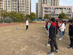 【星光摄小】小学足球技能结构化教学的探索 ——体育组教研活动（三）