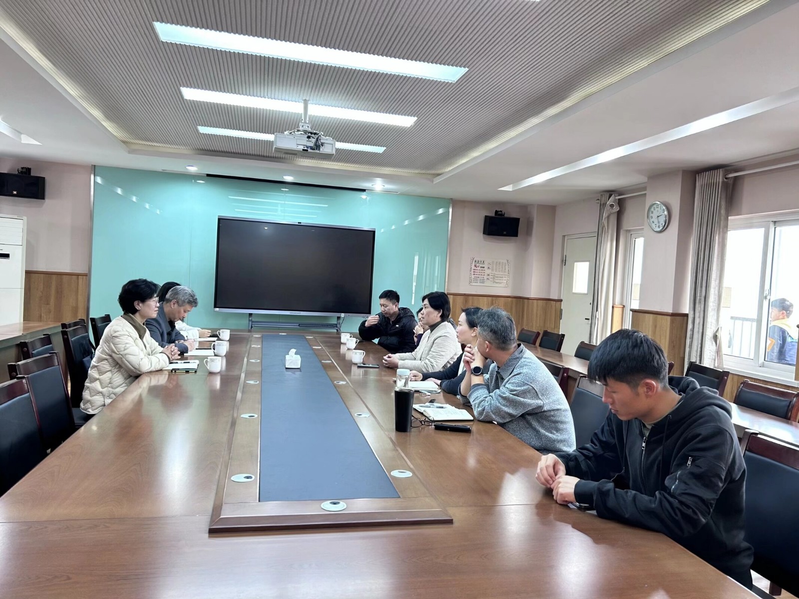 【星光摄小】生命守护进校园！——栖霞区红十字会为摄山星城小学天佐路分校安装 AED