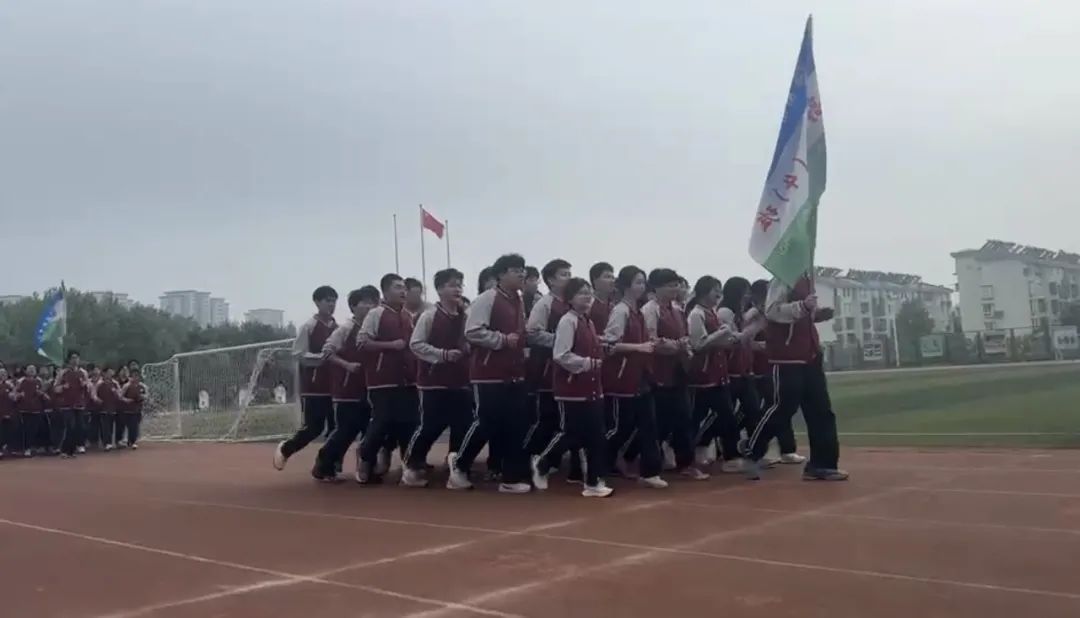 【栖中德育】展青春风采 铸团队精神 ——南京市栖霞中学校园跑操比赛成功举办
