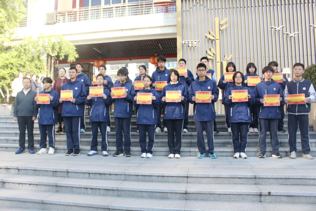 640.webp (3).png 640.webp (3).png