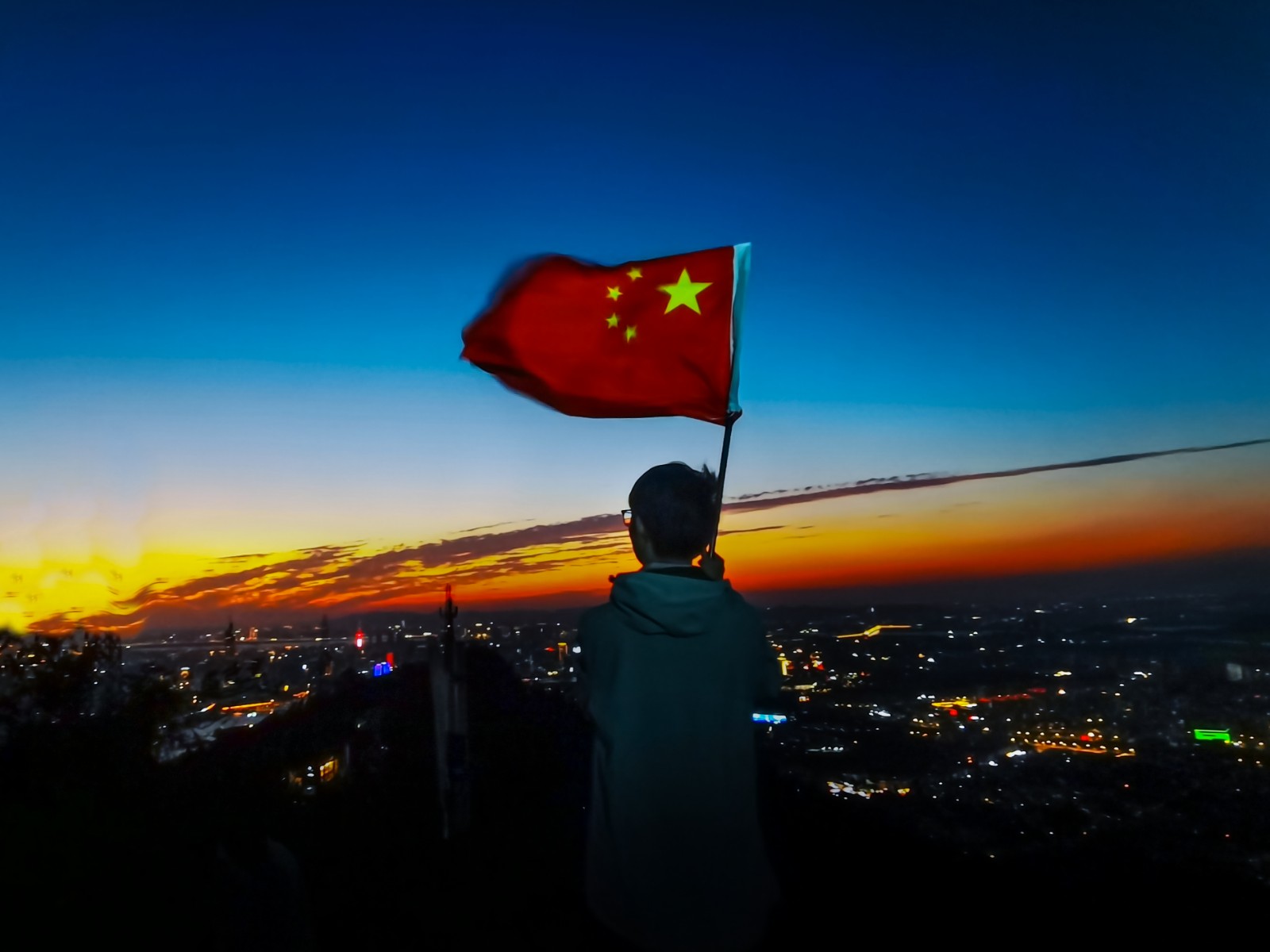 灯火•中国.jpg
