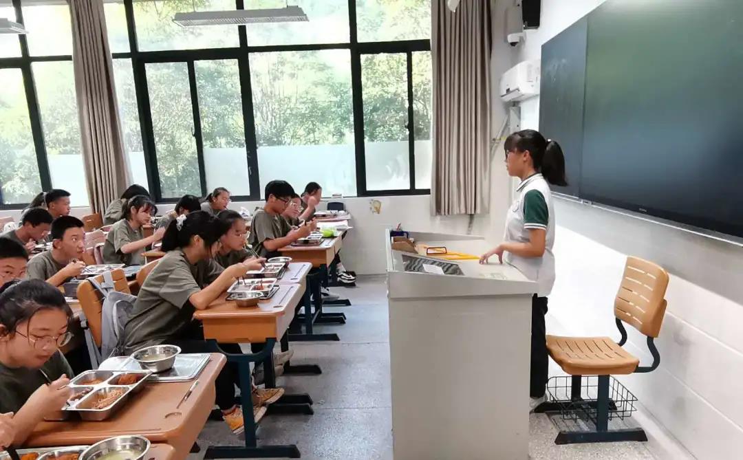 【栖中团委】最美中学生刘品馨