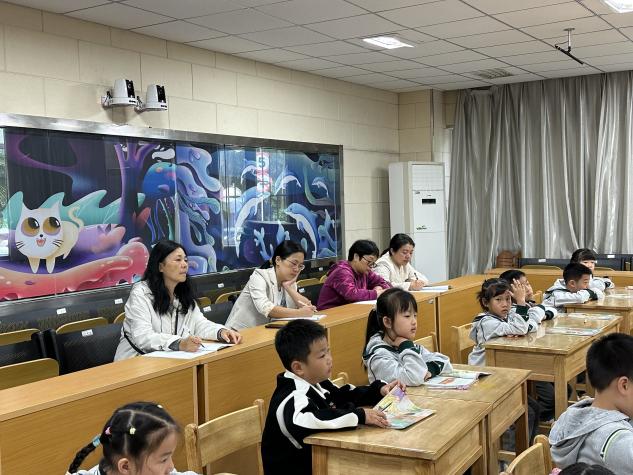 德法校园网新闻稿_html_5c2928ca.jpg