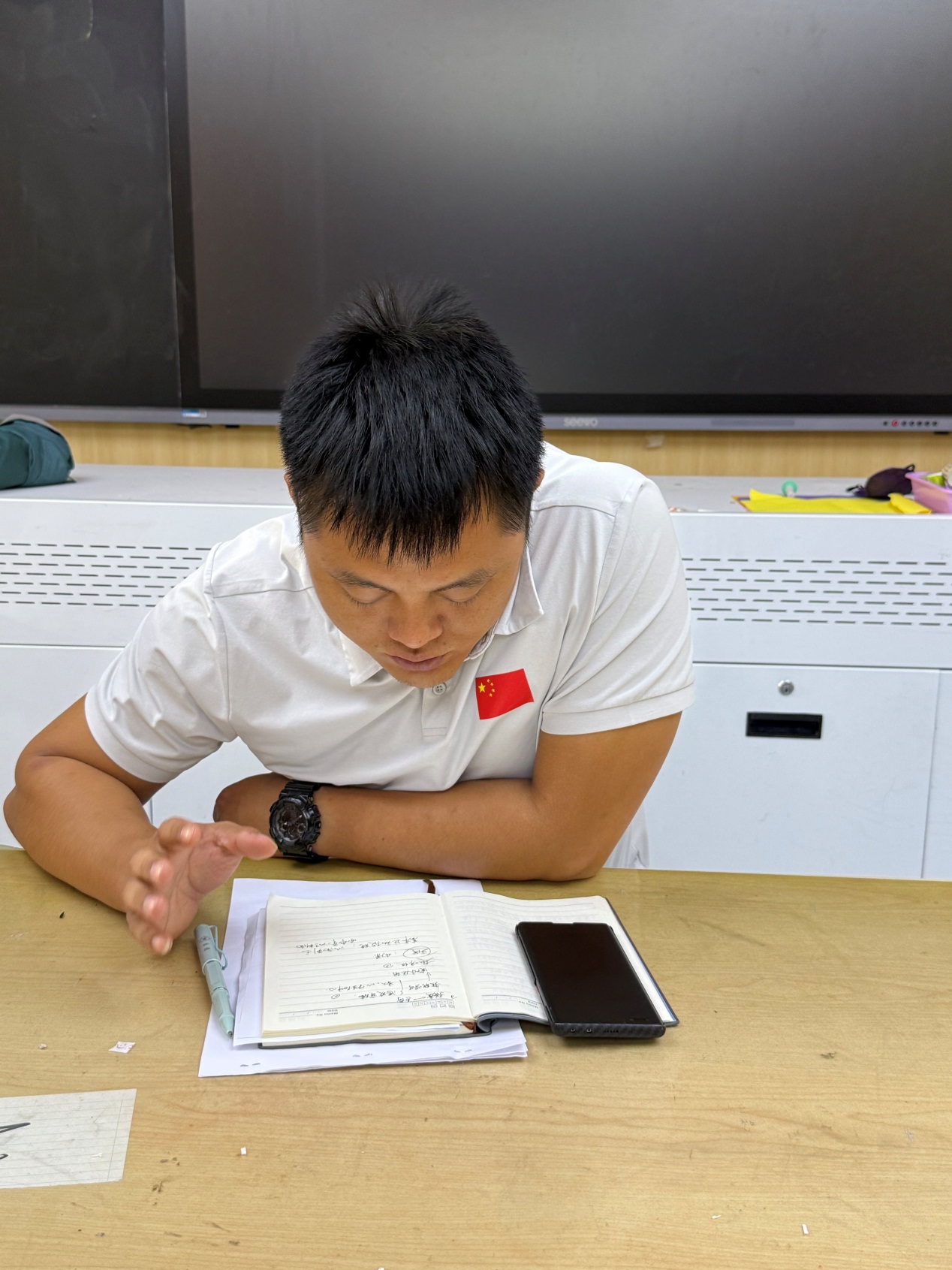 负重前行的小小兵——体育组教研系列活动（二）(1)_html_2bef34c0.jpg